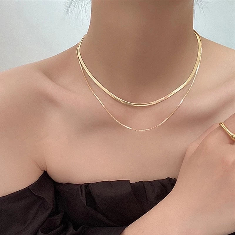 Choker Fita com Corrente Veneziana Banhada a Ouro