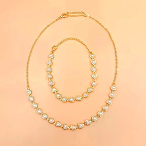 Kit Conjunto Colar Choker + Pulseira de Pérolas de Coração Delicado Banhado a Ouro 18K
